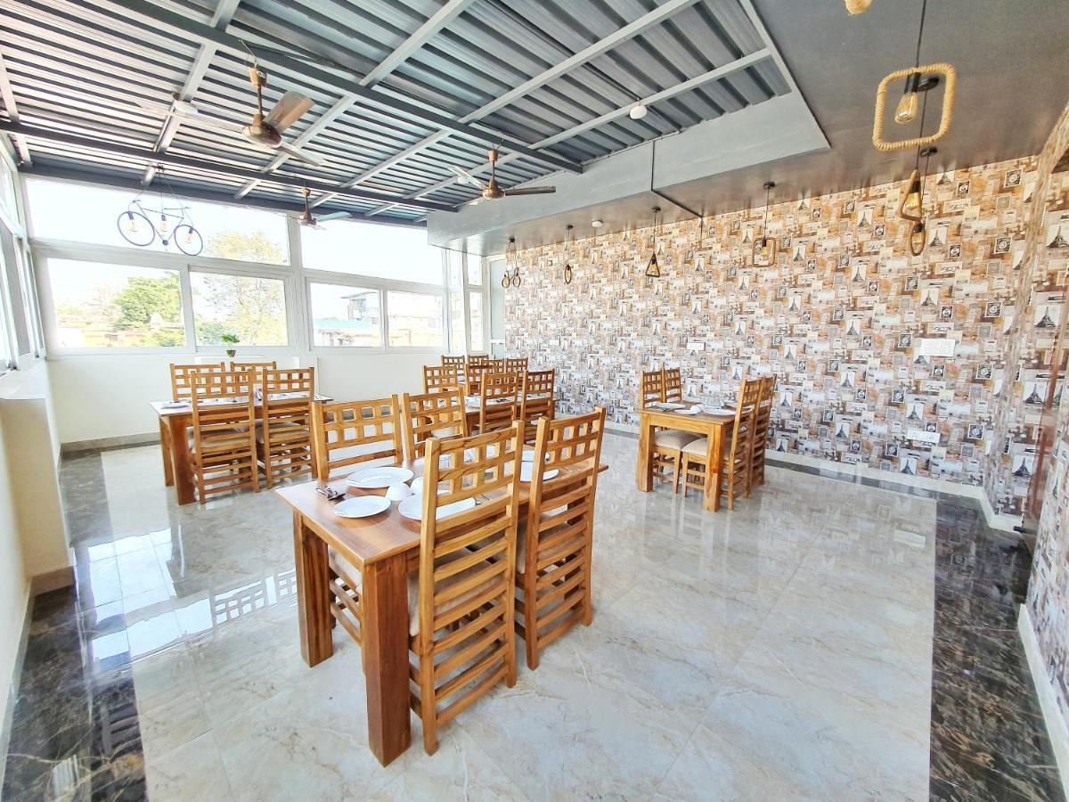 The Park Residency Hotel Dehradun Eksteriør billede