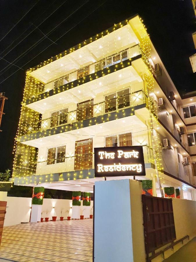 The Park Residency Hotel Dehradun Eksteriør billede