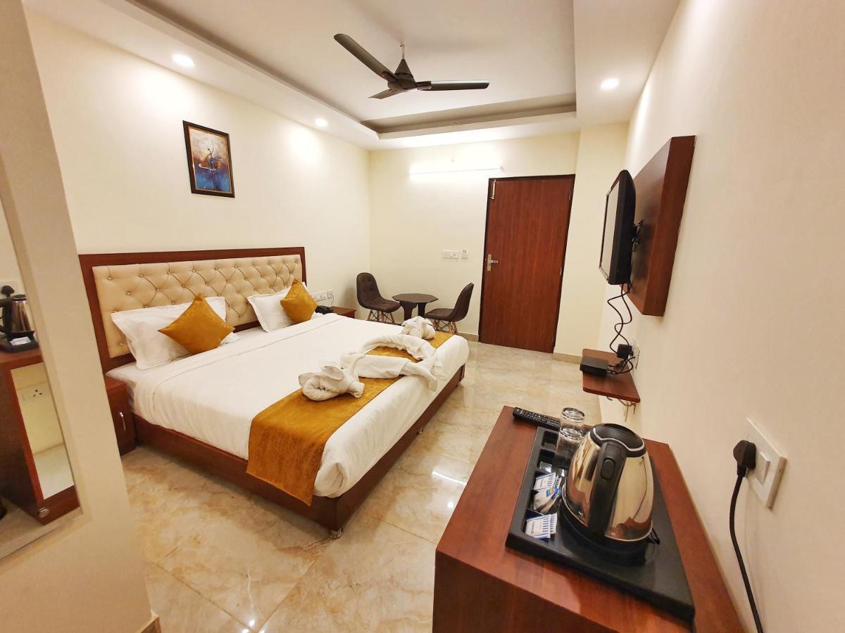 The Park Residency Hotel Dehradun Eksteriør billede