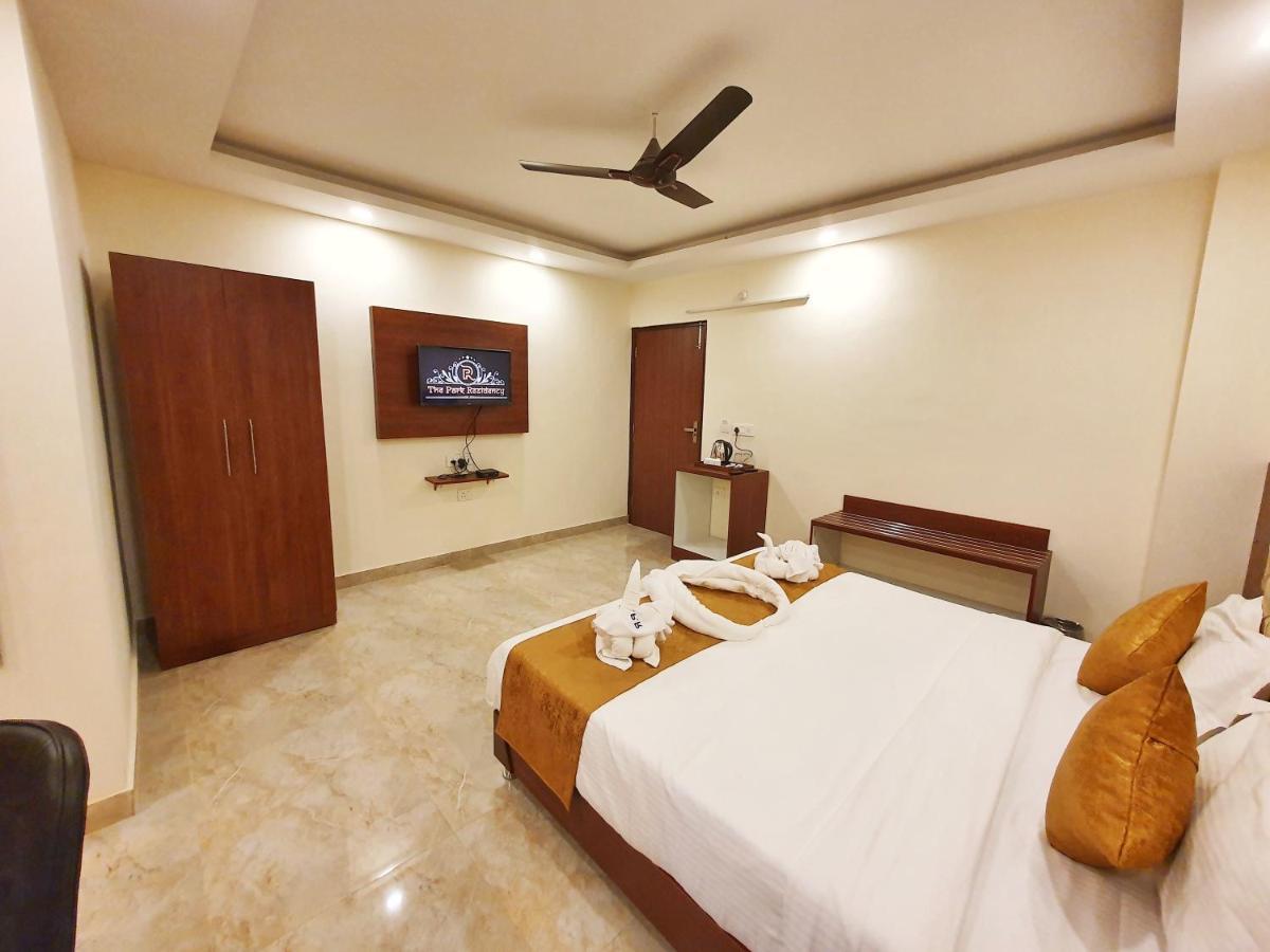 The Park Residency Hotel Dehradun Eksteriør billede