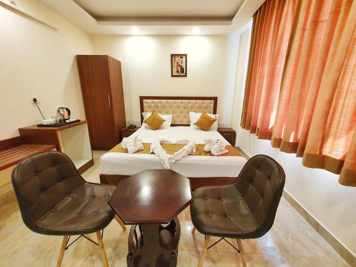 The Park Residency Hotel Dehradun Eksteriør billede