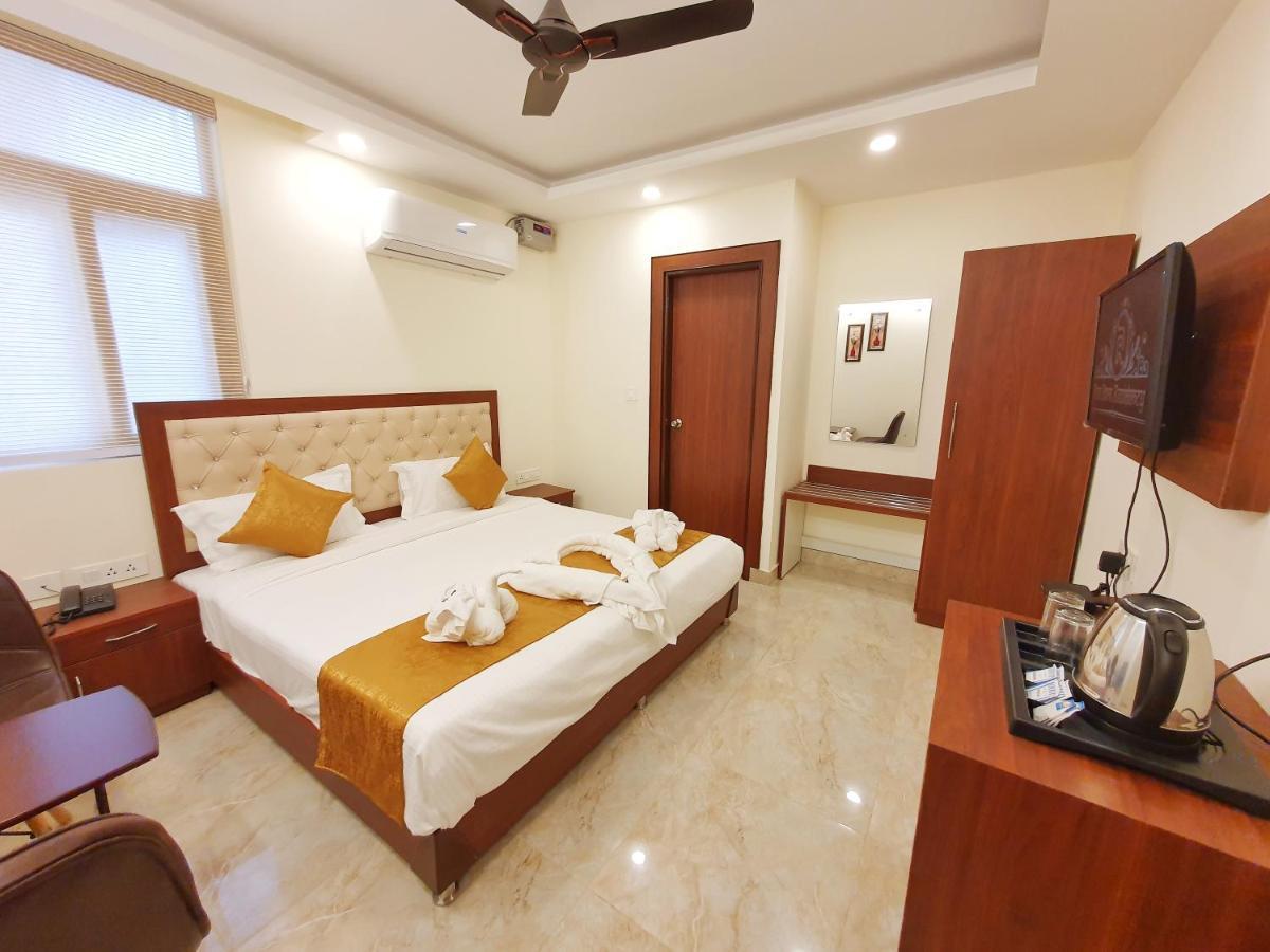 The Park Residency Hotel Dehradun Eksteriør billede