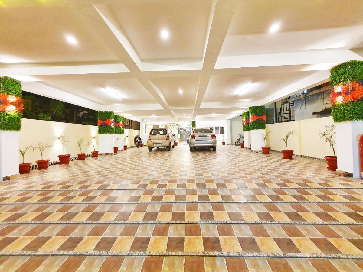 The Park Residency Hotel Dehradun Eksteriør billede